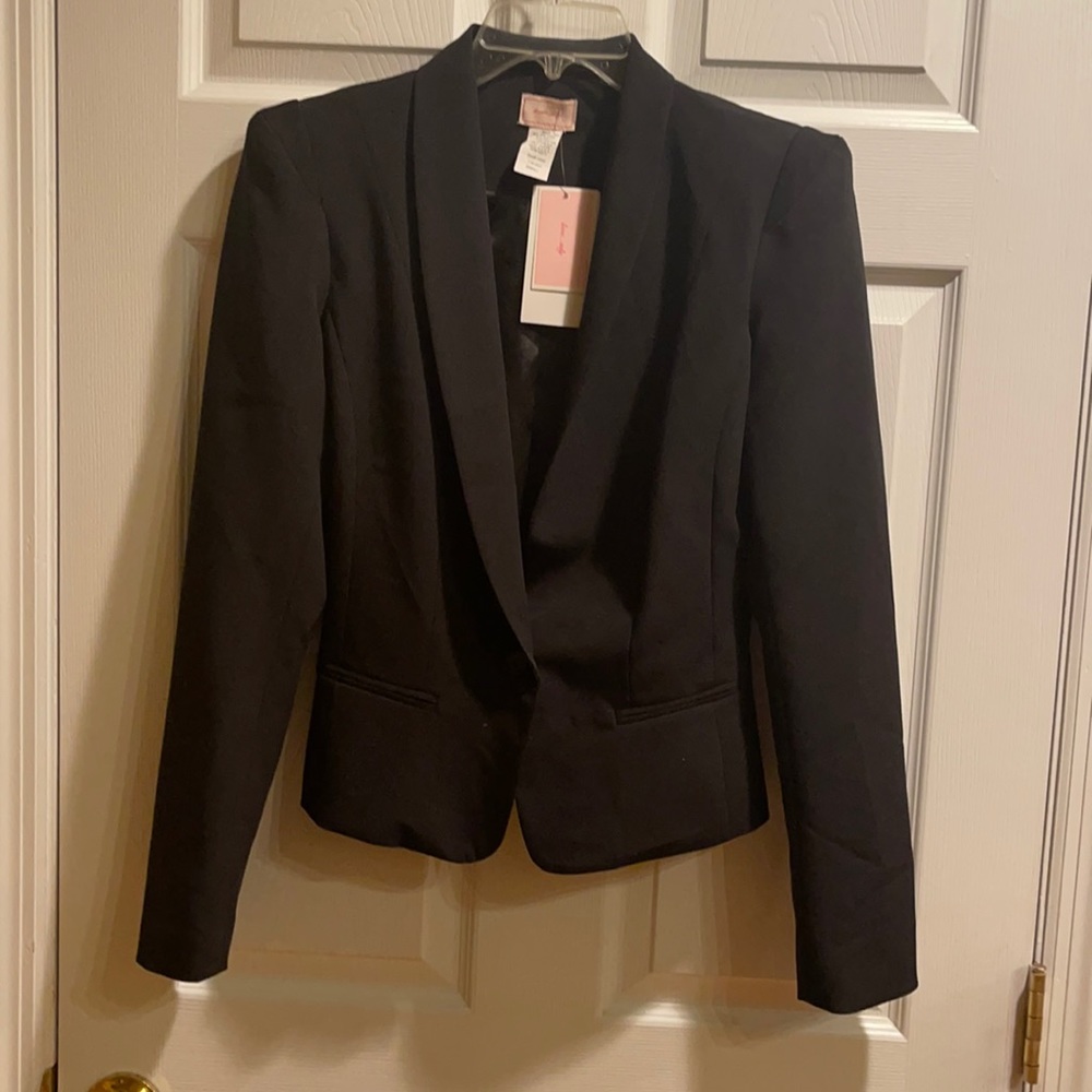 Love… Ady Black small black blazer NWT